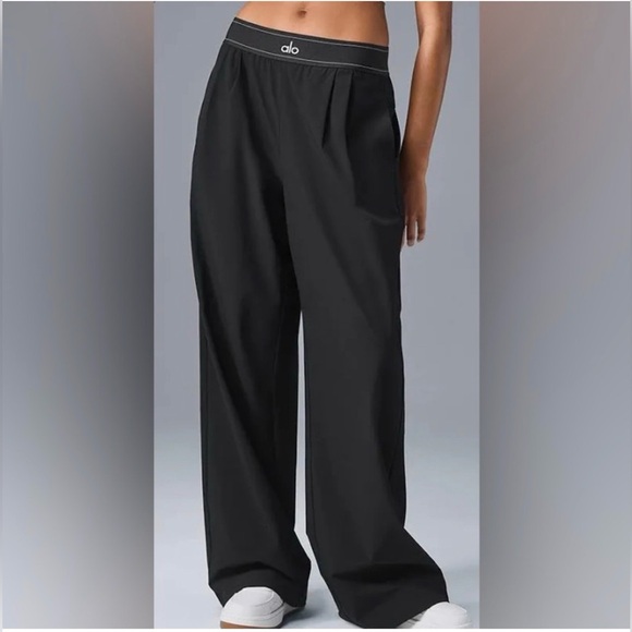 ALO Yoga Pants - ALO Yoga Suit Up Trouser Black Track Pants Size Large
